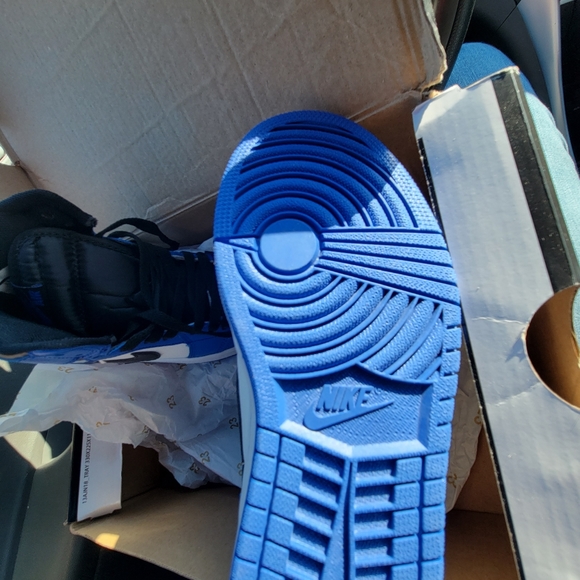 Nike Air Jordan 1 Retro High OG  Game Royal - Picture 4 of 5